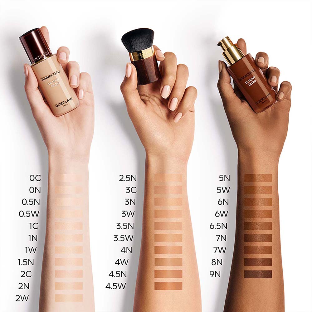 TERRACOTTA LE TEINT GLOW BASE DE MAQUILLAJE LUMINOSIDAD NATURAL LARGA DURACIÓN SIN TRANSFERENCIA (BASE DE MAQUILLAJE PARA ROSTRO)